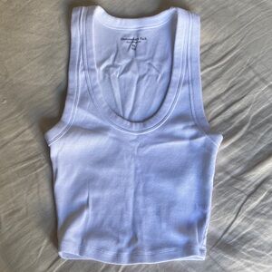 Abercrombie & Fitch Scoopneck Cropped White Ribbed Tank Top